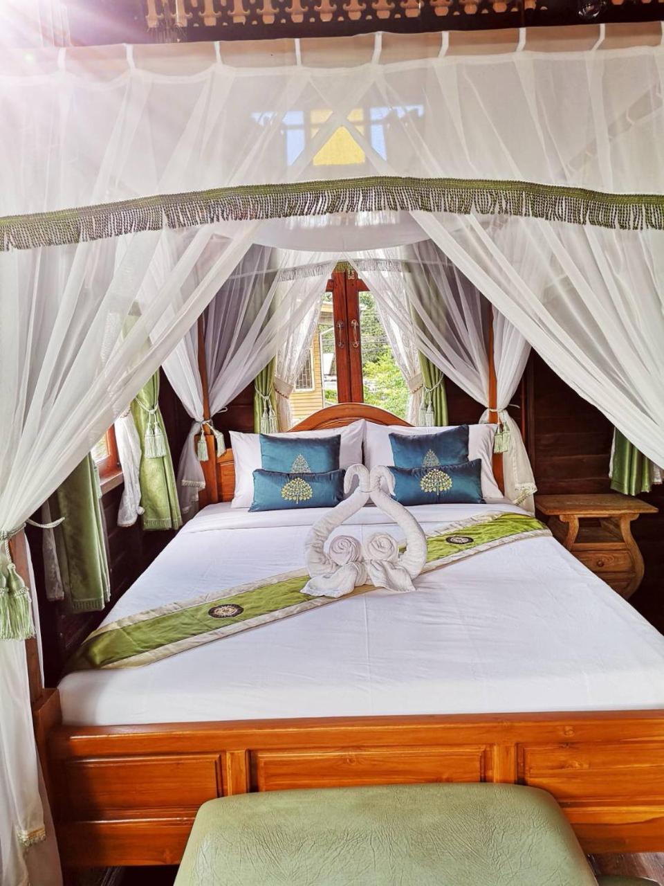 Baan Sithepaban Guesthouse Phitsanulok Exterior foto